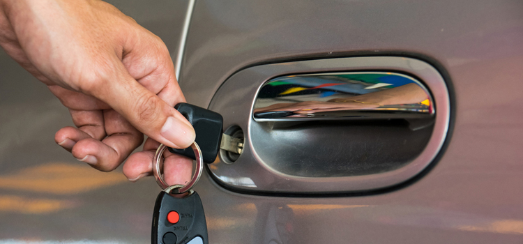 Car door lock repair in Crestline