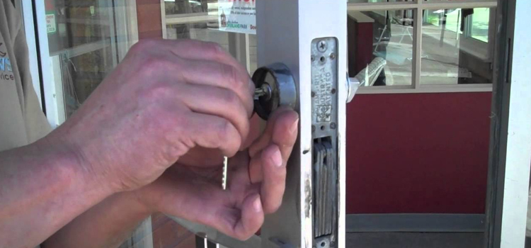 commercial door lock repair Crestline